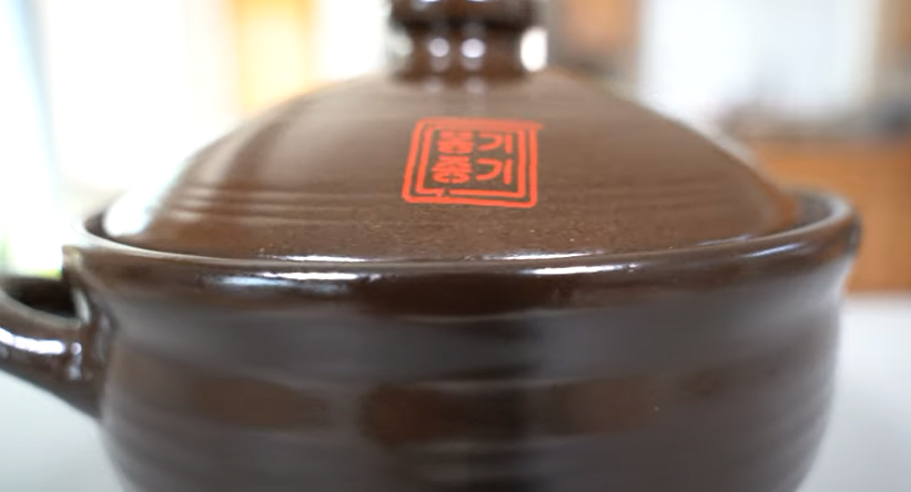 onggijonggi, clay pot, kitchen, cook, korean, toxic free, chemical free, handmade, stew, soup